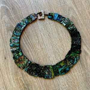 Mother of pearl chocker necklace